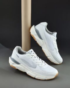 CAMPUS Men Regular Fit Lace-Up Sneakers