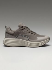 CULT Men Light Brown Grid Weave Walking Shoes